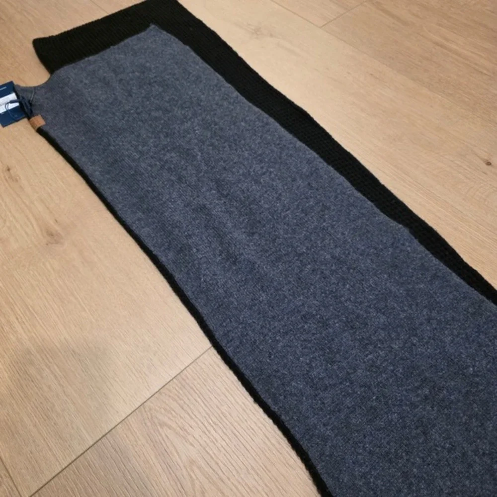 Cole Haan Grand Series Waffle Knit Scarf Black‎ Grey Wool Blend F11773 NWT